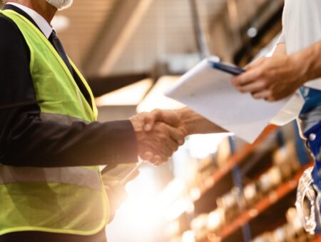 Forklift handshake (Freepik)